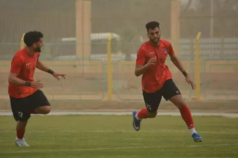  بقيادة مدرب الزمالك السابق.. احتفالات مجنونة لبترول أسيوط بعد الصعود للدوري (فيديو)
